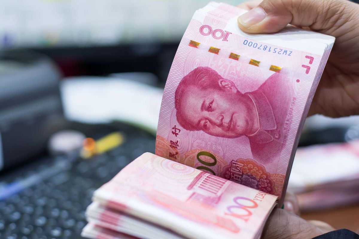 China’s Currency Paradox