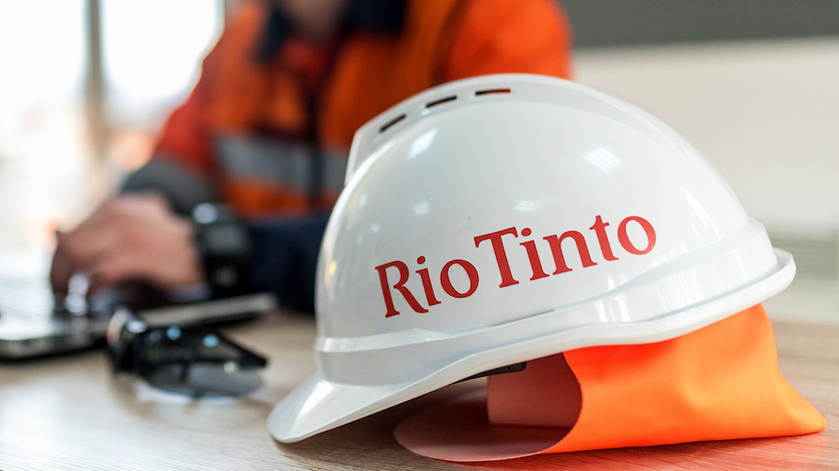 PM Urges Oyu Tolgoi to Name a Mongolian CEO