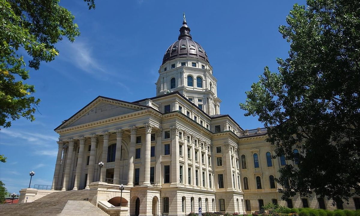 Kansas Senate proposes $1 million cut to arts funding, and arts advocates are asking for help