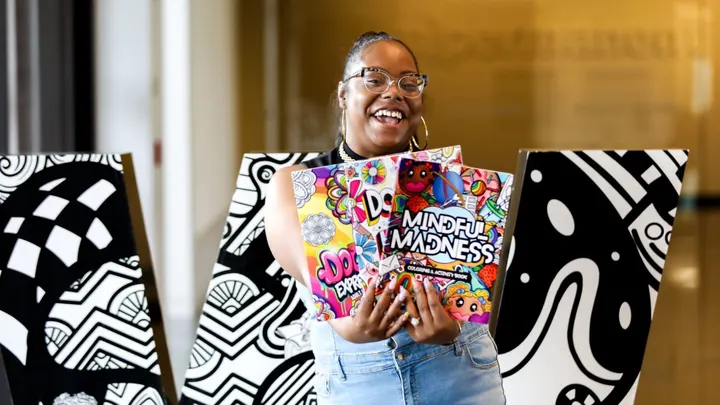 How entrepreneur Sontia Mason uses coloring to promote healing & connection