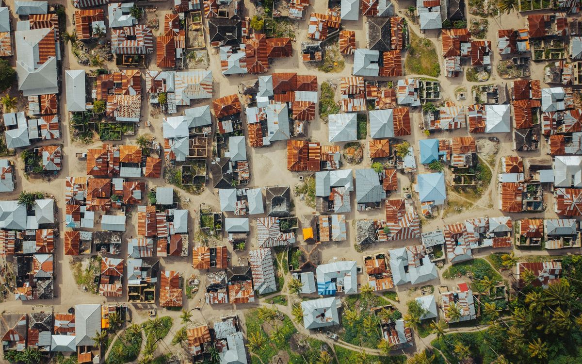 E17: Population drives human progress, factories bring prosperity, 'How the West Wins from Globalization' and much more:
