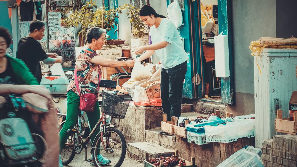 E25: Economic growth and happiness, raising IQ with salt, child mortality down 60% since 1990, and more: