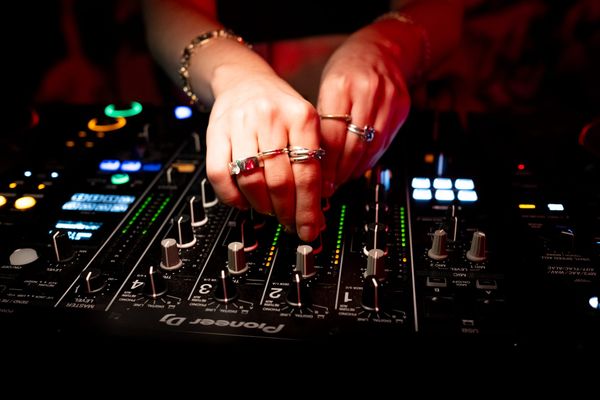 The Curator’s Crates: kstrobez Takes the Airwaves and OGD Shares an Unreleased Remix