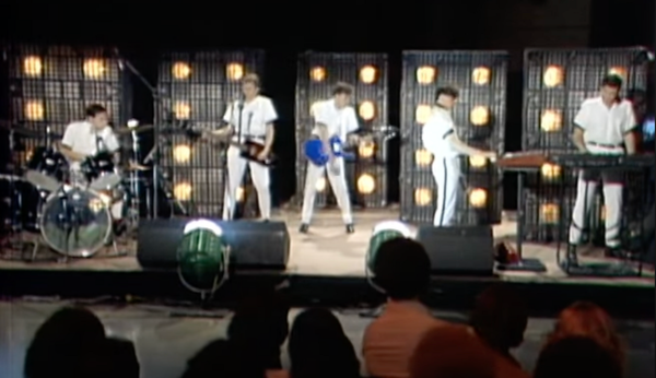 Now Twist & Shout