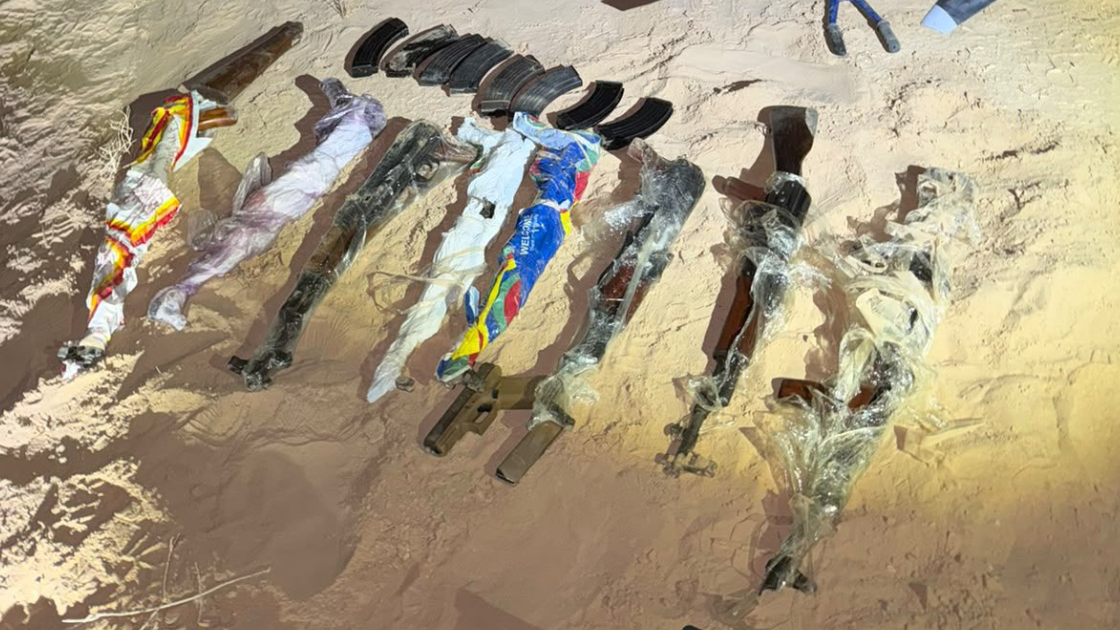 Las FDI frustran contrabando de 10 armas mediante un dron procedente de Jordania