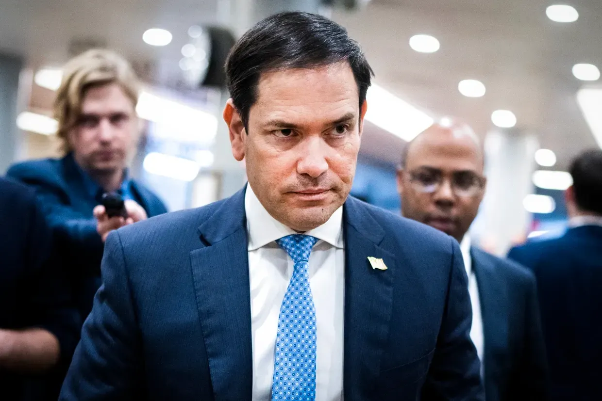 Marco Rubio defendió las operaciones militares contra narcolanchas en el Caribe y el Pacífico y apuntó contra Maduro: “Lo busca la Justicia de Estados Unidos”