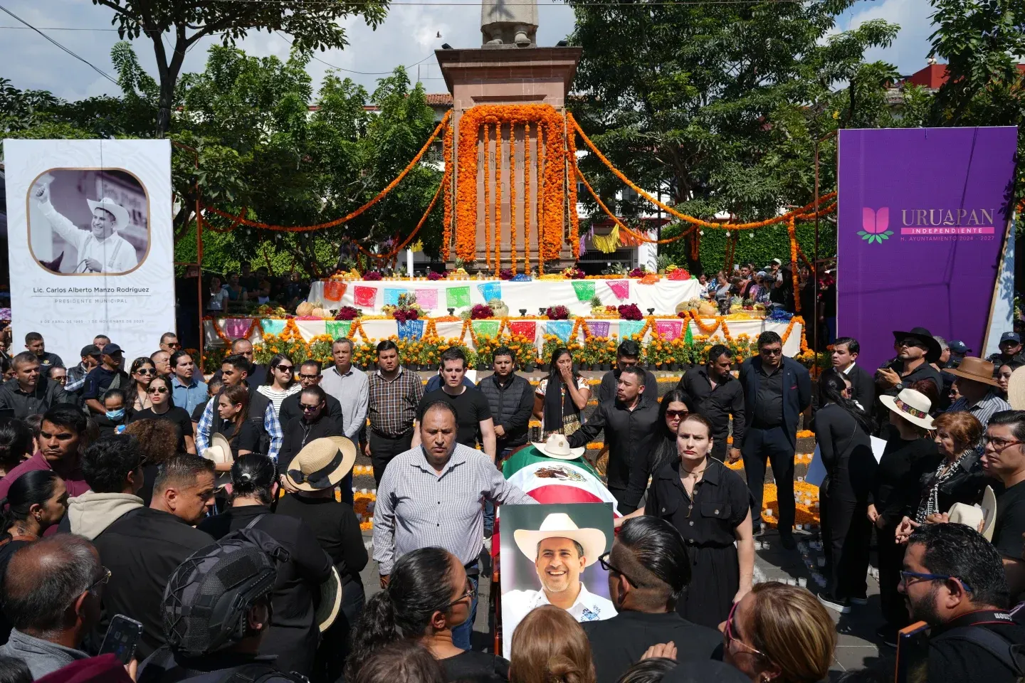 Ciudadanos de Michoacán irrumpen en Palacio de Gobierno tras asesinato de Carlos Manzo