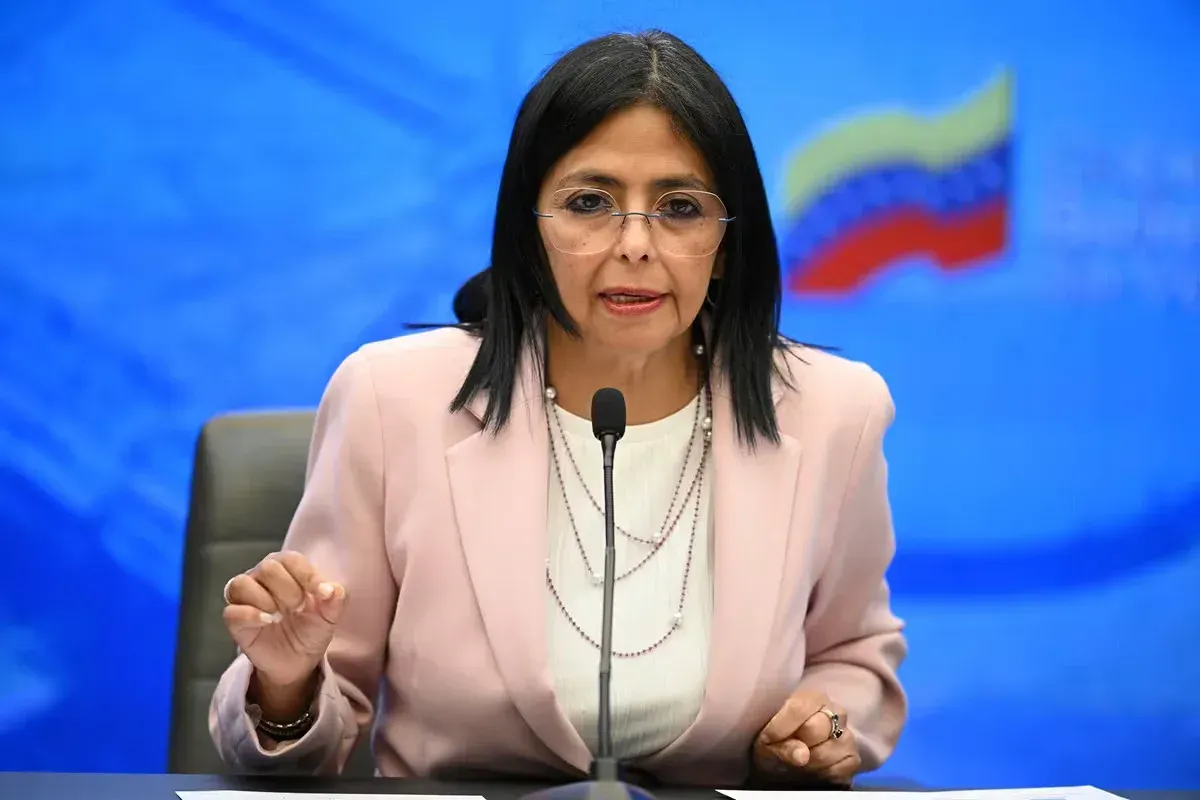 Delcy Rodríguez anuncia que Estados Unidos comenzará a desbloquear activos venezolanos