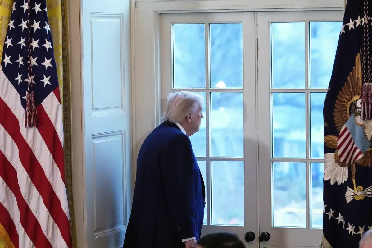 Donald Trump anuncia que Estados Unidos controlará la entrada de petroleras a Venezuela y será intermediario exclusivo