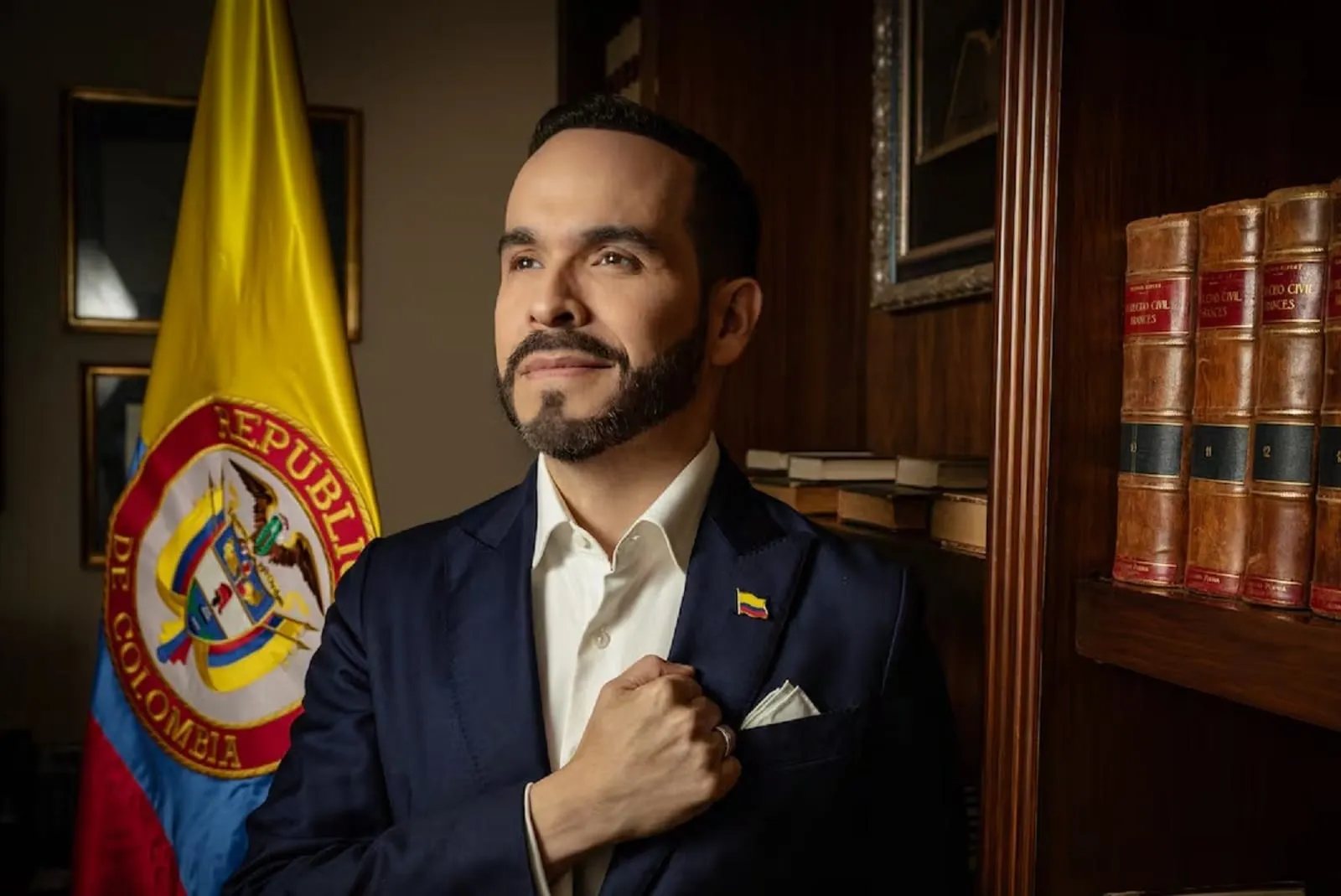 Abelardo De La Espriella impulsa referendo por cadena perpetua contra abusadores de menores