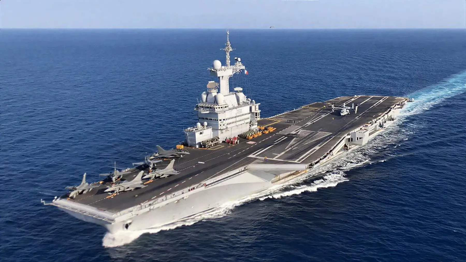 Despliegue de fuerza naval en el Mediterráneo: Francia moviliza su flota ante la amenaza iraní
