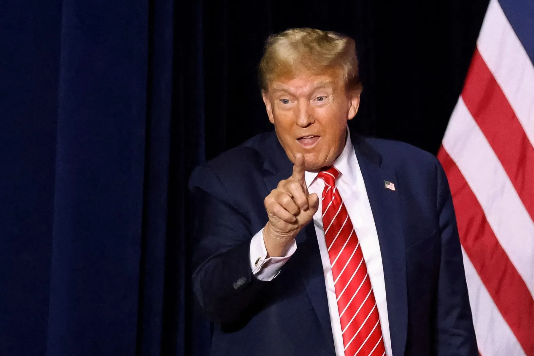 Trump ofrece recompensa de 10 millones por líderes de la Guardia Revolucionaria