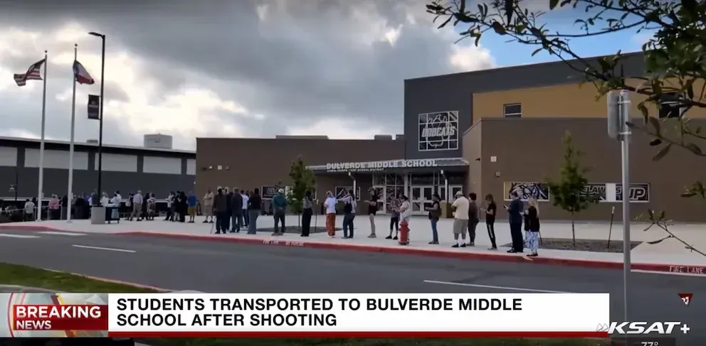Tragedia en escuela de Texas: estudiante dispara a su maestra y se suicida