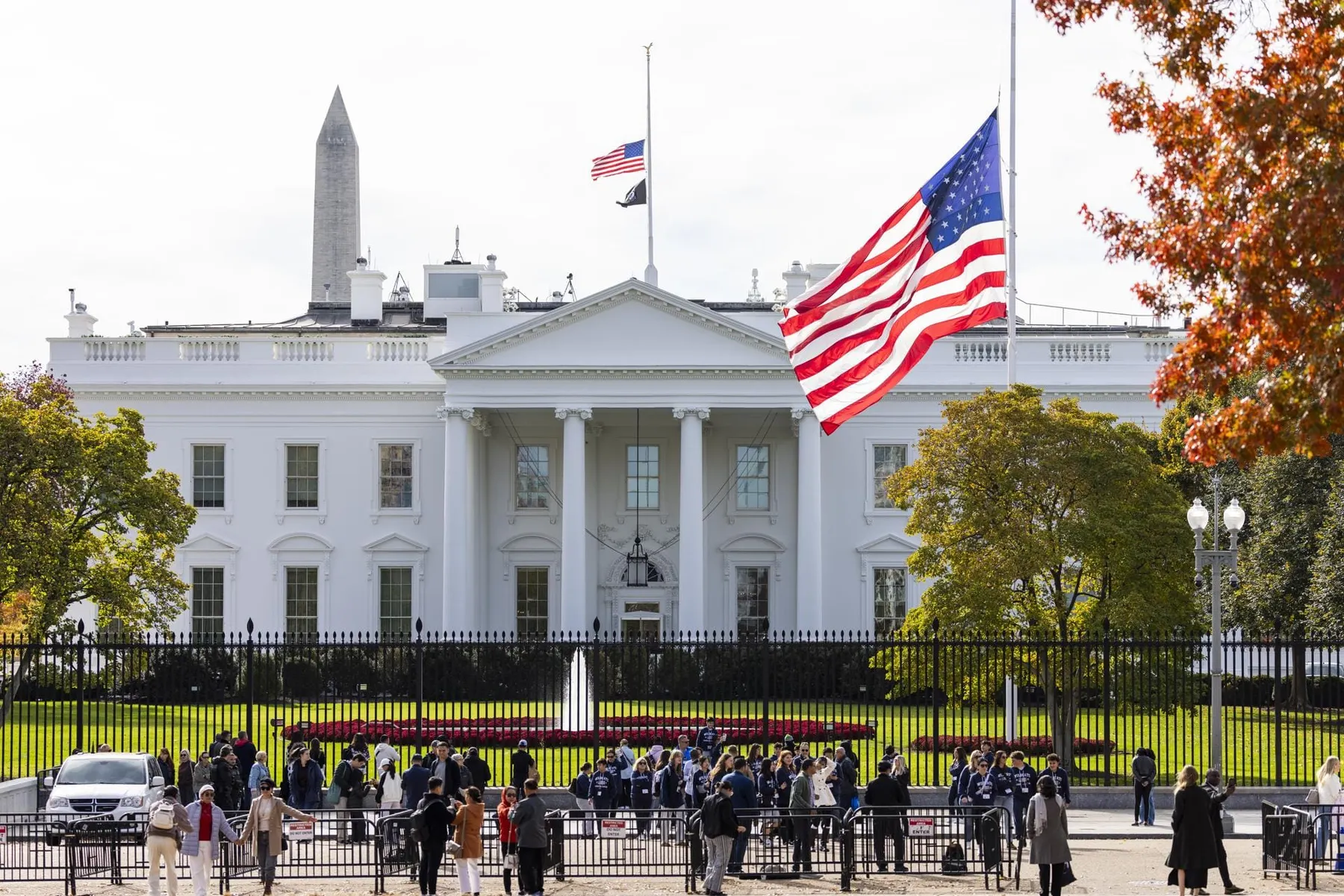 Trump revela búnker militar bajo la Casa Blanca