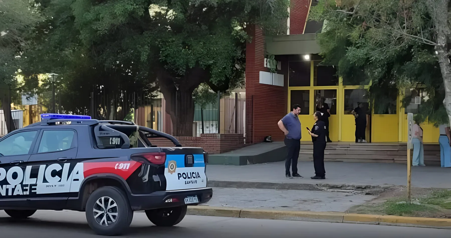 En Argentina un alumno de 15 años mata a un compañero tras entrar armado a una escuela en Santa Fe