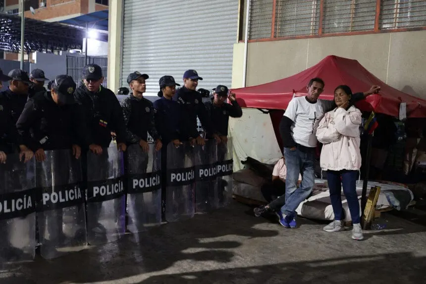 Foro Penal confirma la excarcelación de 670 presos políticos en Venezuela