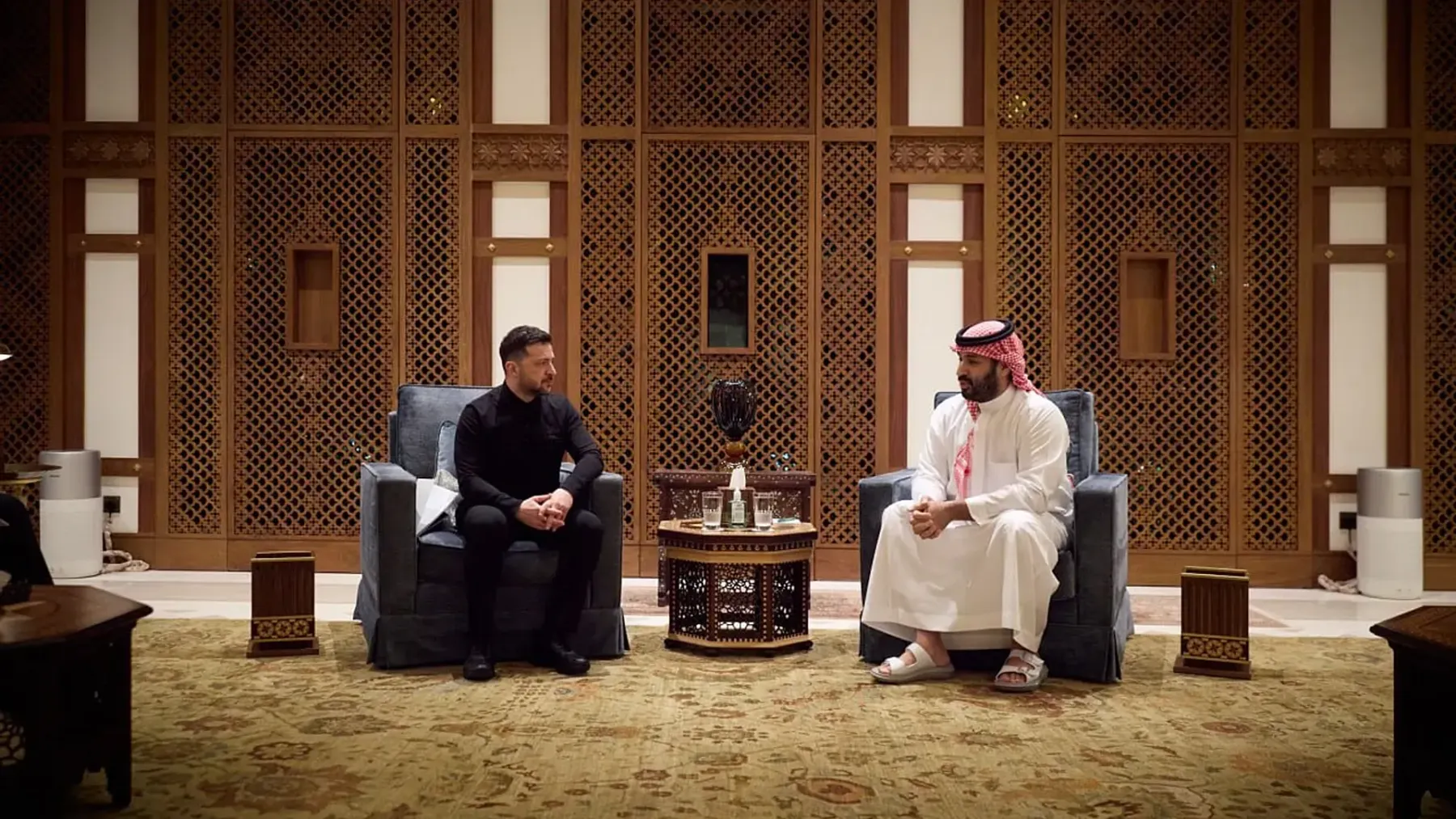 Ucrania y Arabia Saudí sellan un pacto de defensa frente a la amenaza de Irán