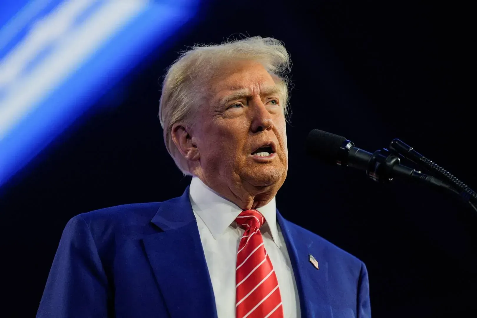 Trump afirma que Estados Unidos podría alcanzar pronto un acuerdo con Cuba o tomar otras medidas