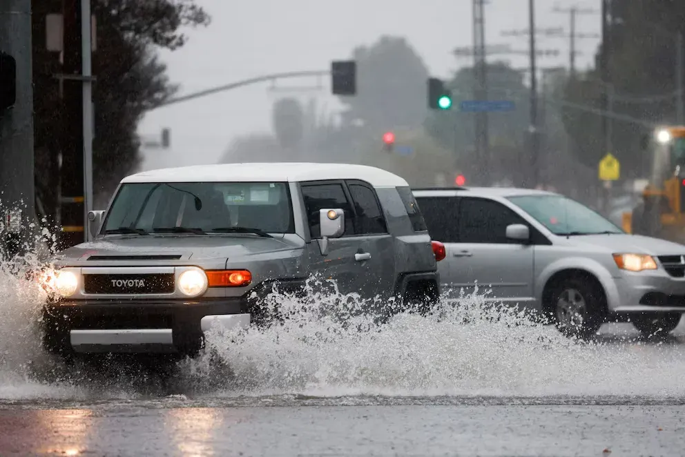 Alerta meteorológica en el sur de California: tormentas y nieve tras calor extremo