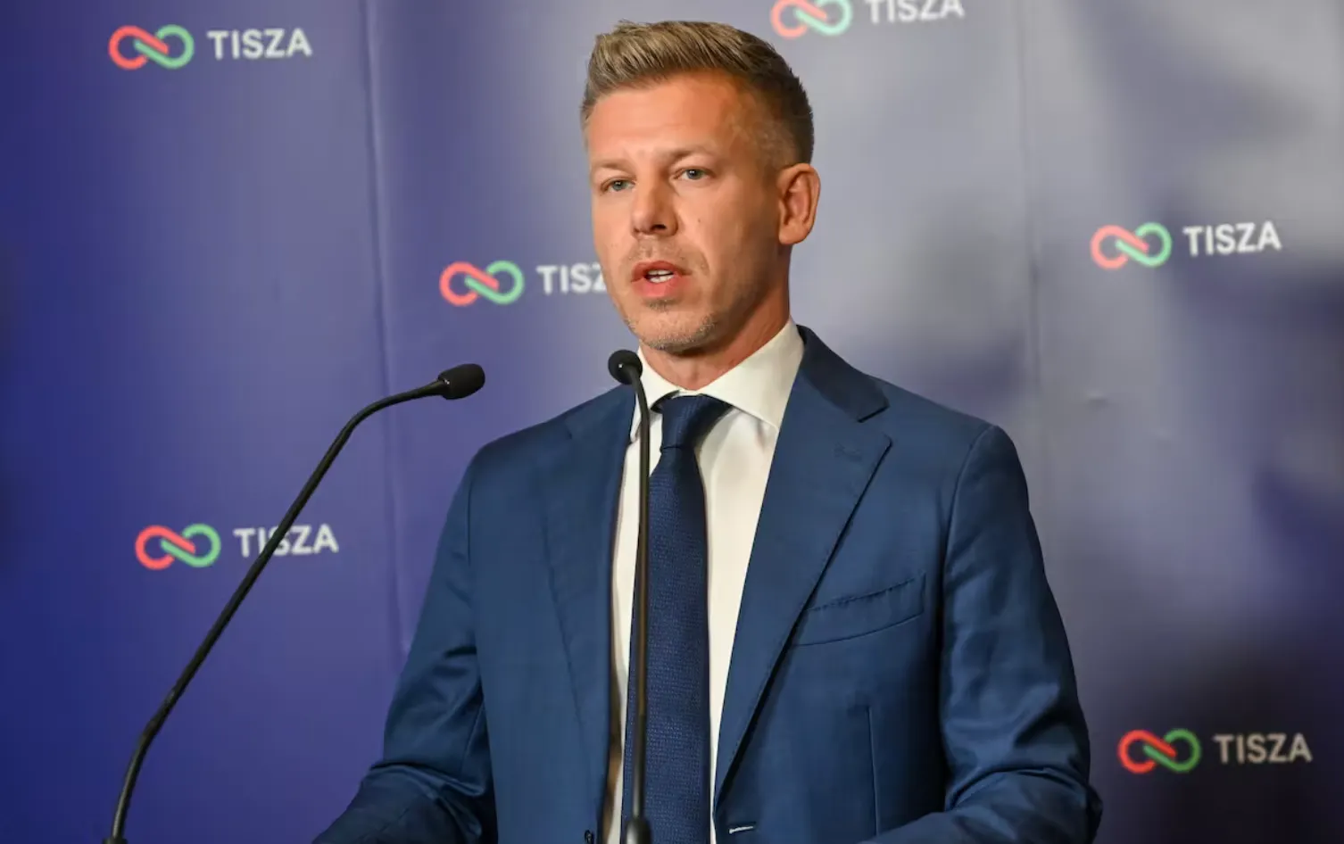 Péter Magyar gana las elecciones en Hungría tras superar a Viktor Orbán
