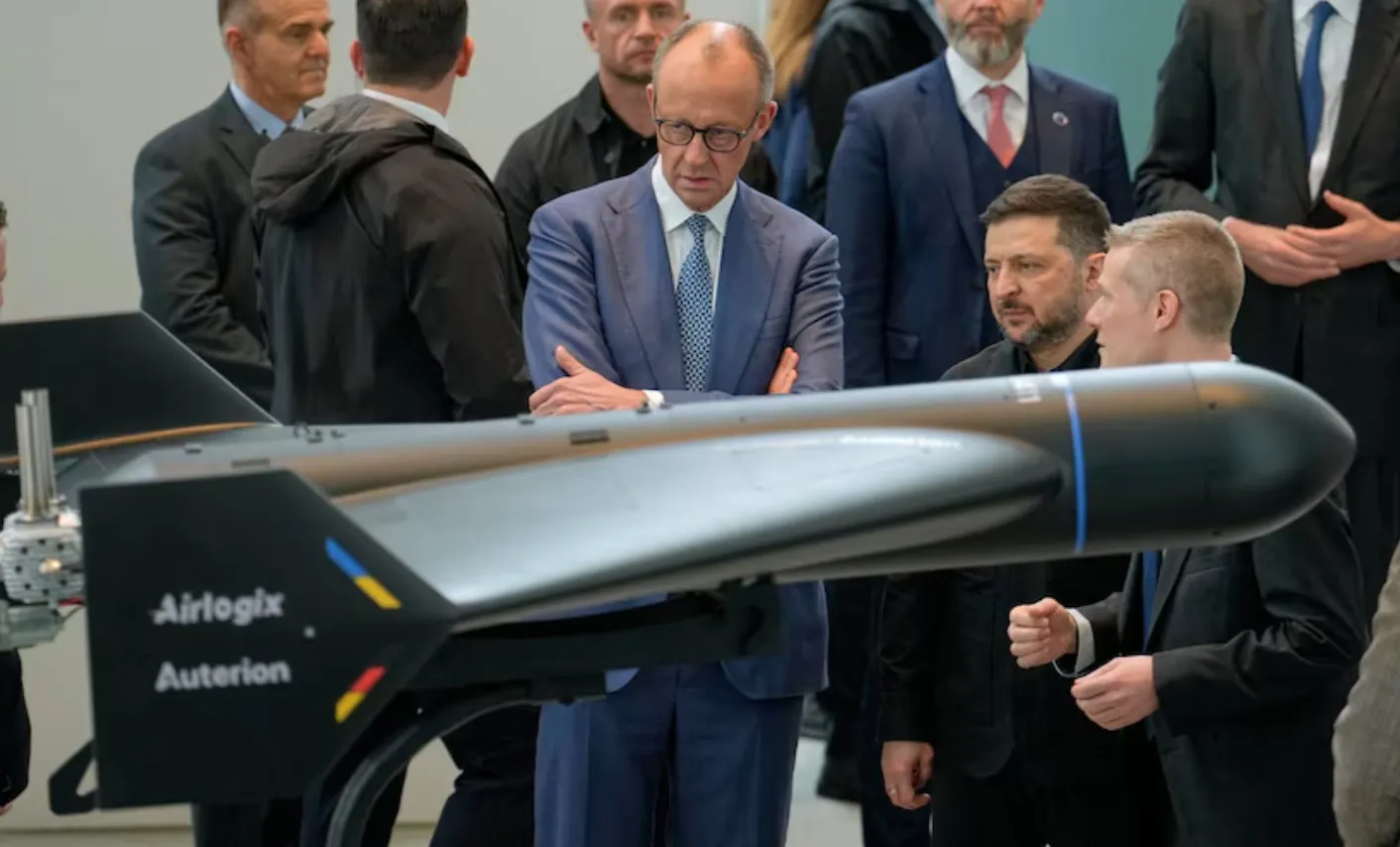 El canciller Merz y el presidente Zelensky presentan en Berlín los nuevos drones de fabricación conjunta