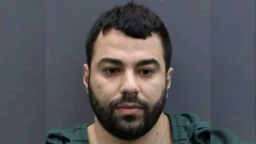 Acusan a un hombre en Florida de usar ChatGPT para planificar el asesinato de dos estudiantes de doctorado