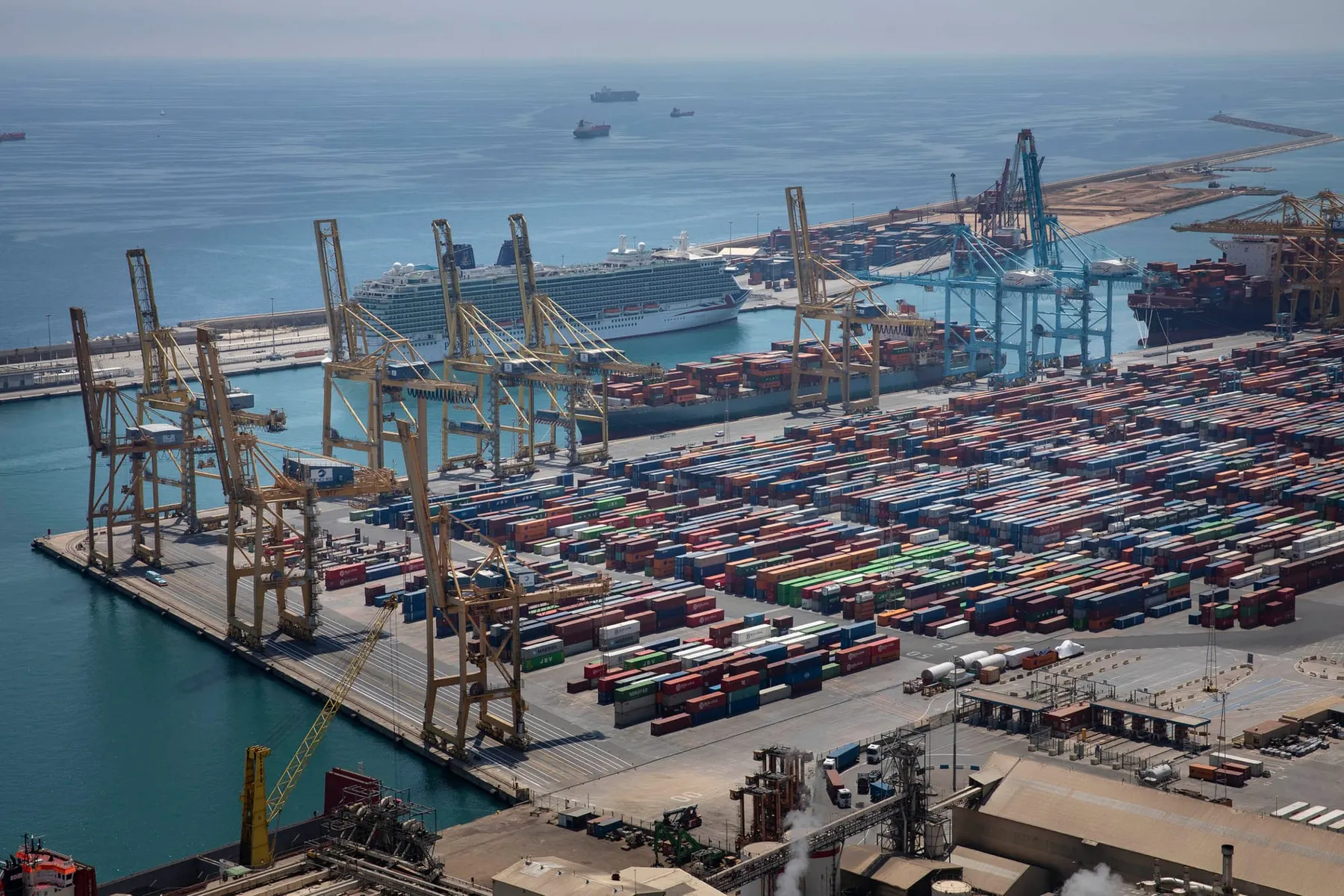 Pekín incluye a España en su plan de importaciones estratégicas