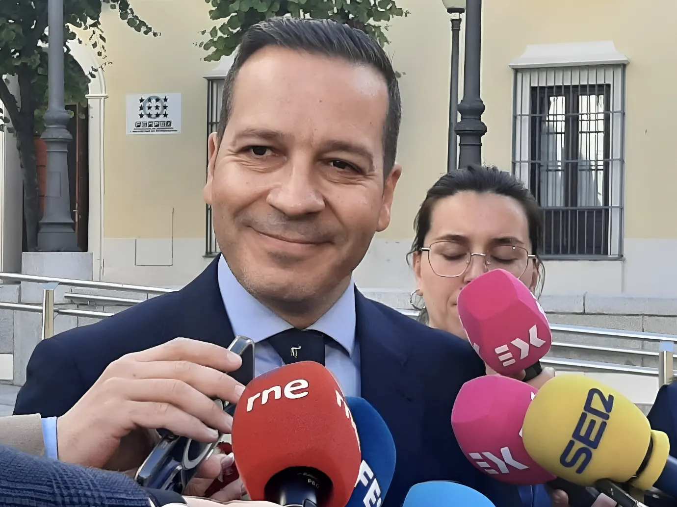 En Extremadura Vox ratifica que eliminará la enseñanza del árabe en los colegios de Talayuela