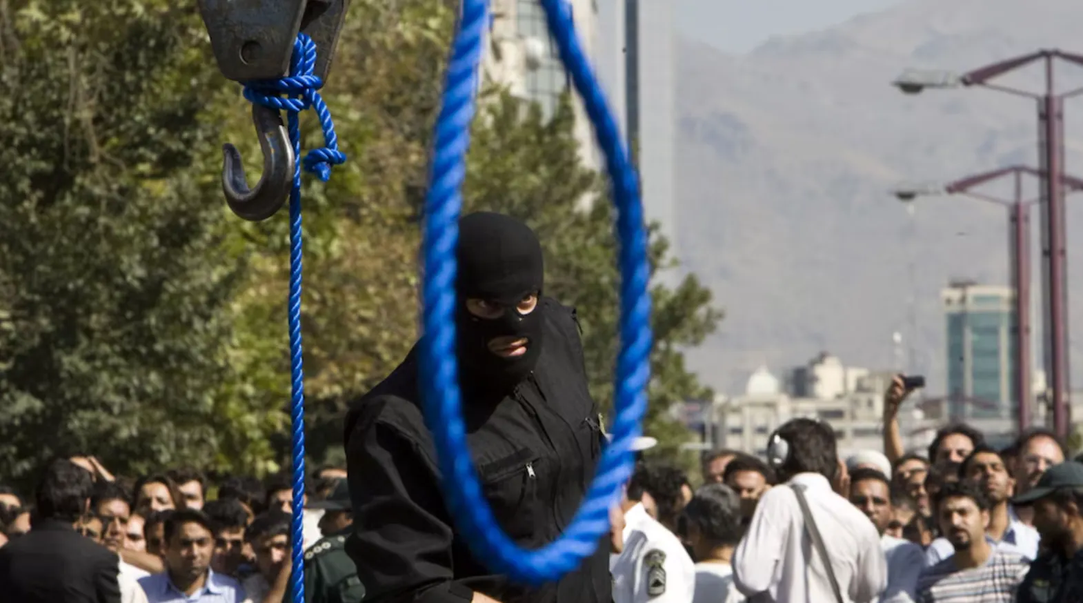 El régimen de Irán ejecuta a un hombre tras acusarlo de espionaje para el Mossad de Israel en medio de su campaña de represión interna