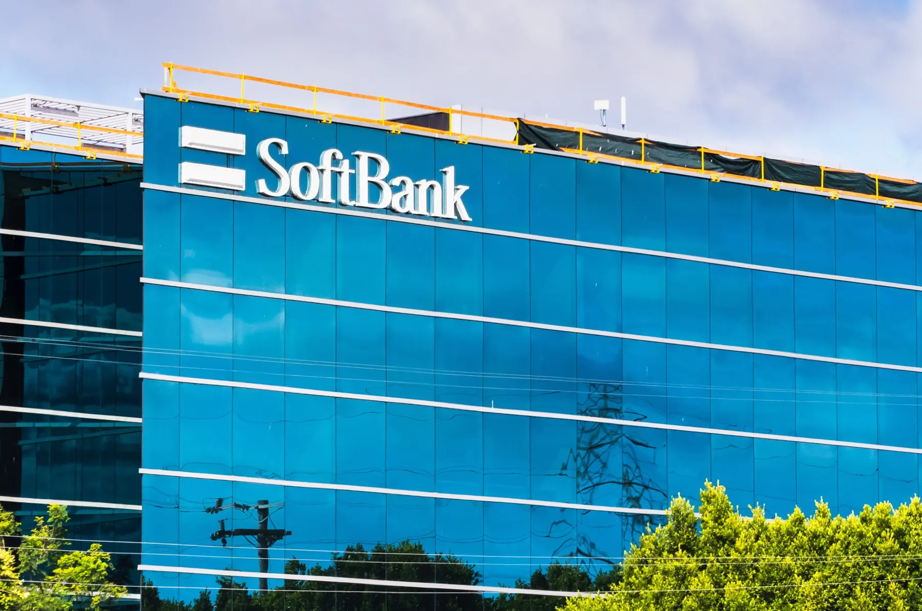 SoftBank anuncia una inversión de €45.000 millones para construir centros de datos de IA en Francia
