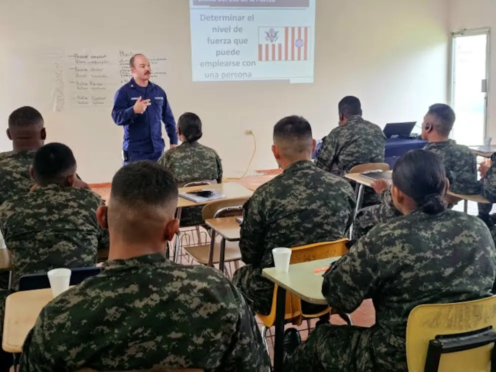 Estados Unidos y Honduras blindan el Caribe con un despliegue naval conjunto contra el narcotráfico transnacional