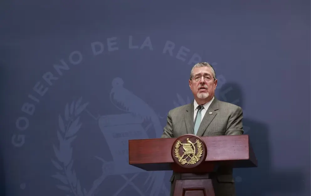 El presidente Bernardo Arévalo formaliza un pedido de ayuda técnica a EE.UU. contra los cárteles y descarta el ingreso de tropas extranjeras