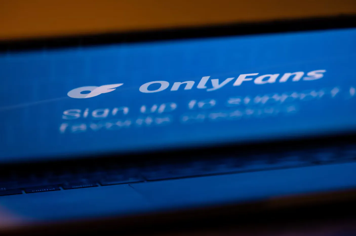 Cuatro detenidos en la República Checa por una red de trata de personas en OnlyFans