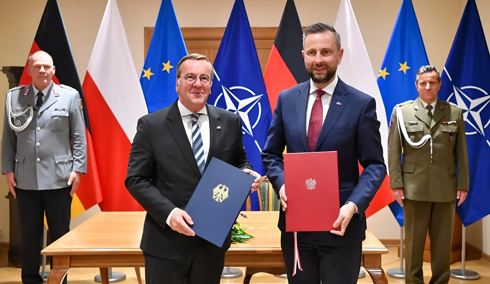 Alemania y Polonia firman un nuevo acuerdo de defensa frente a la amenaza híbrida de Rusia