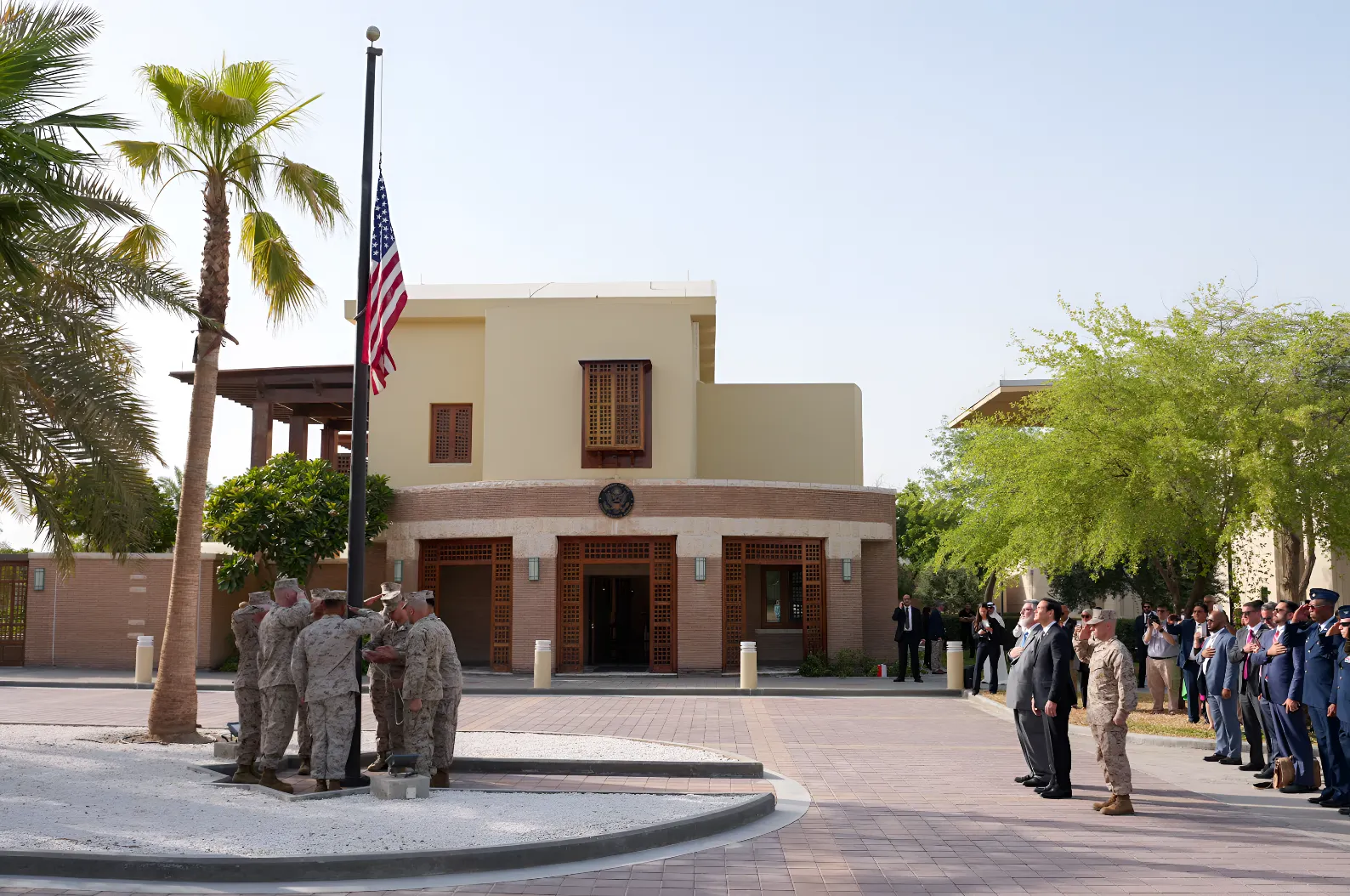 Estados Unidos reabre su embajada en Kuwait tras meses de parálisis por ataques iraníes