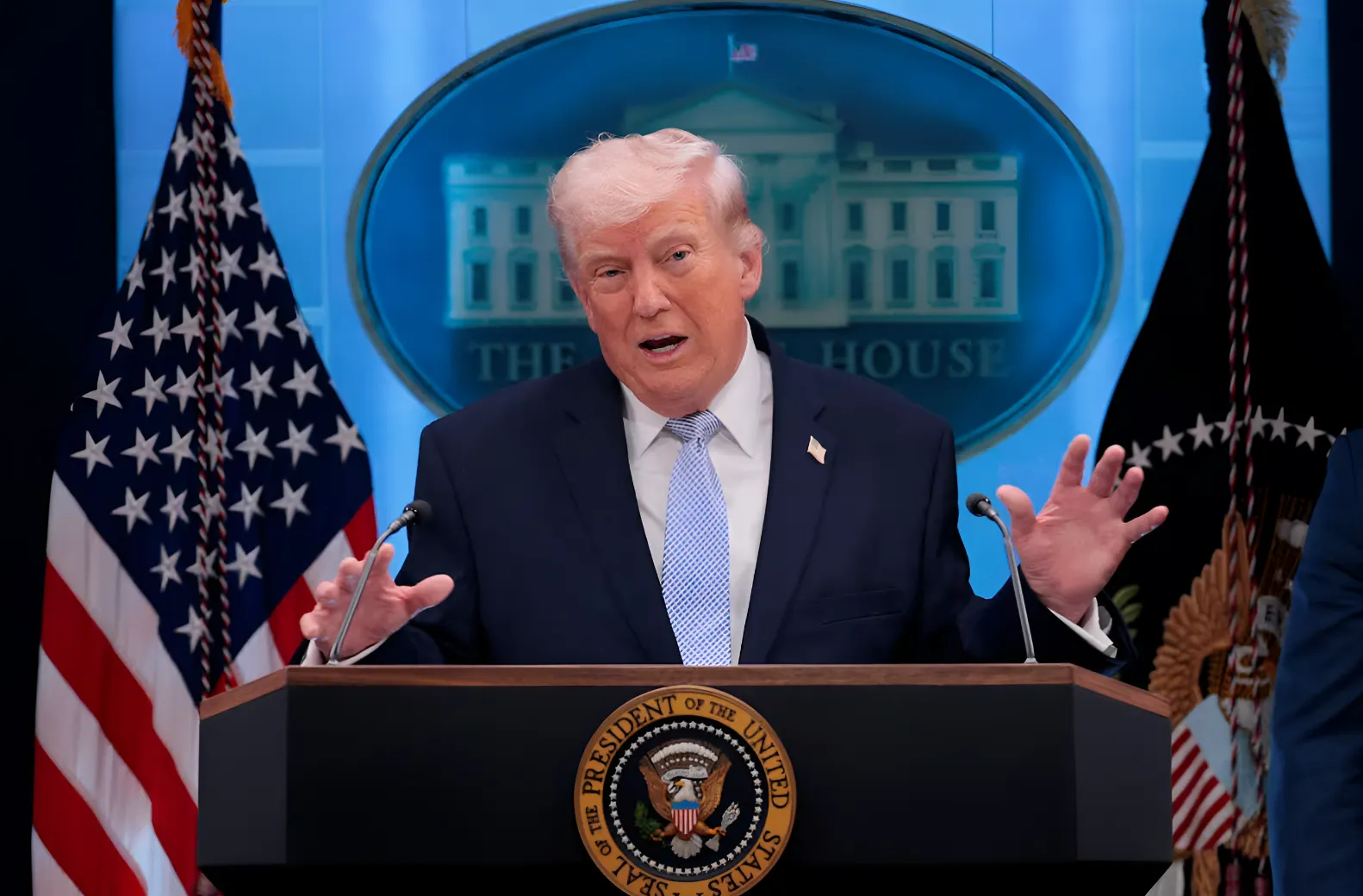 Trump decretará aranceles del 100% a bienes europeos que graven a las tecnológicas de EE. UU.