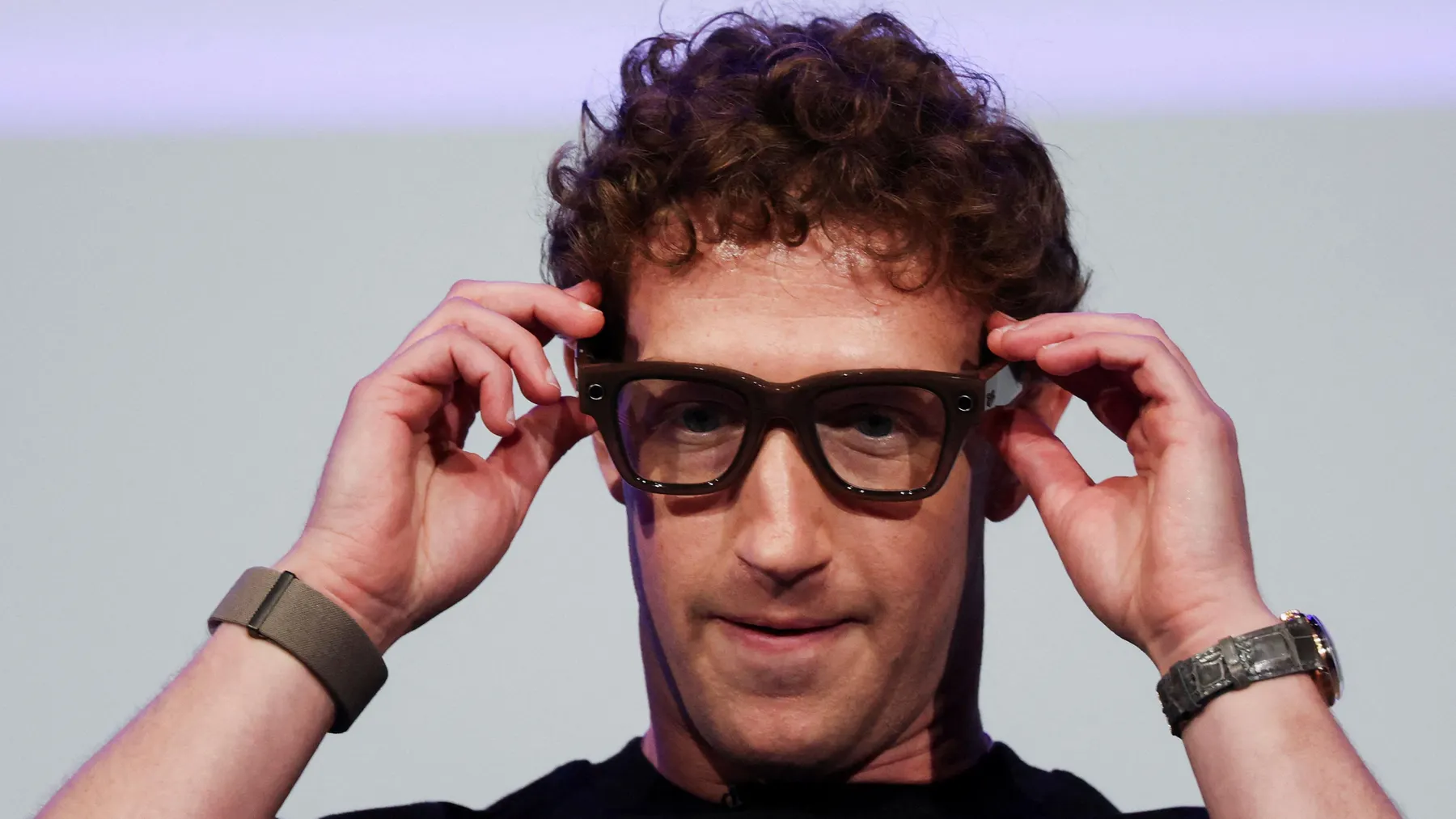 Mark Zuckerberg anuncia las Meta Glasses, sus nuevas gafas con inteligencia artificial nativa