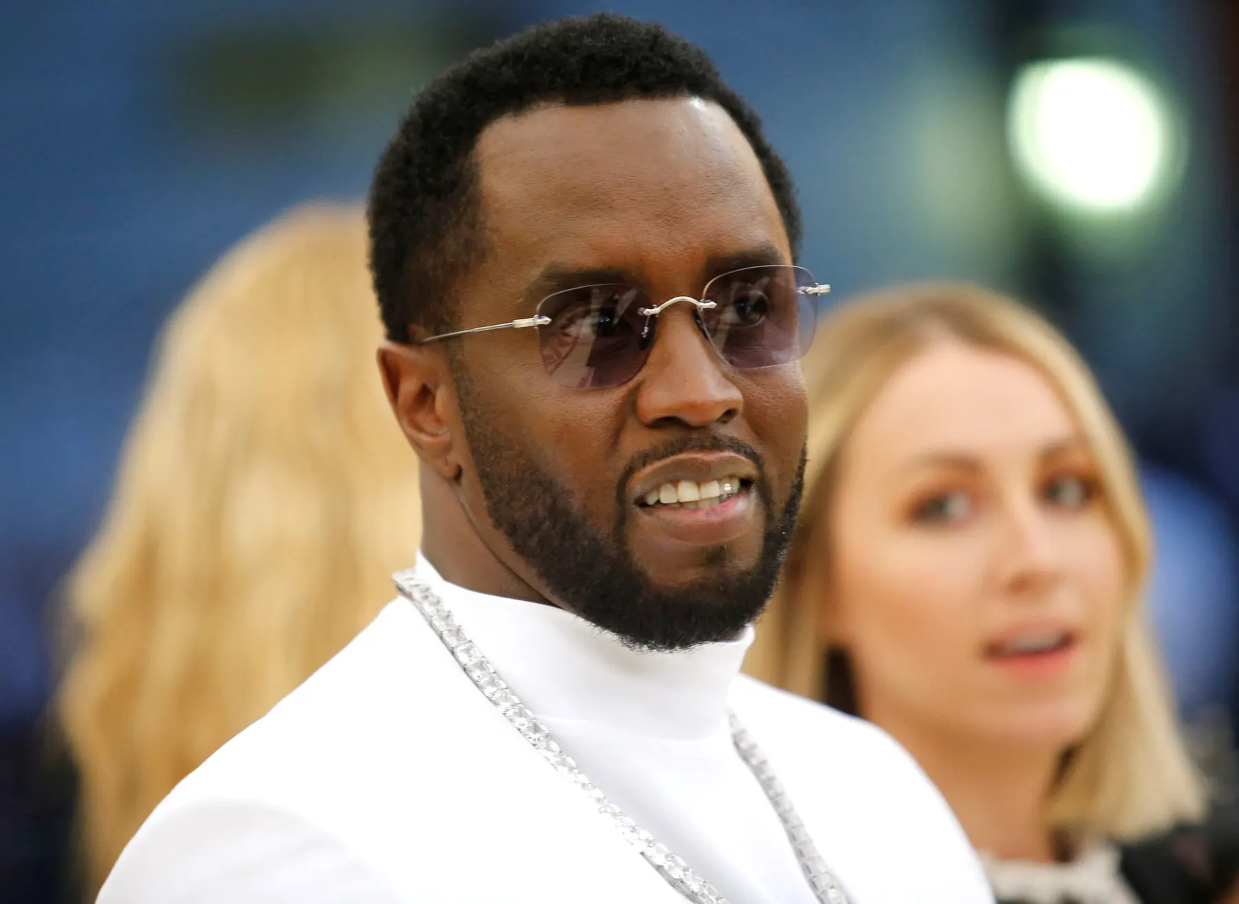Sean "Diddy" Combs saldrá de prisión en enero de 2028 tras un nuevo adelanto de su pena