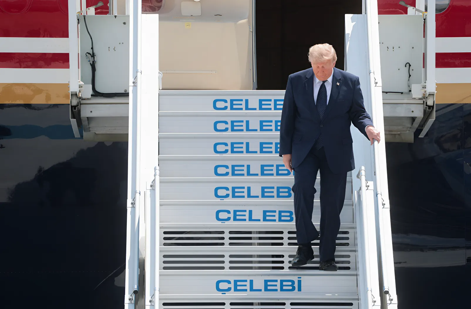 Donald Trump aterriza en Turquía para una cumbre de la OTAN centrada en el gasto militar y el rearme aliado