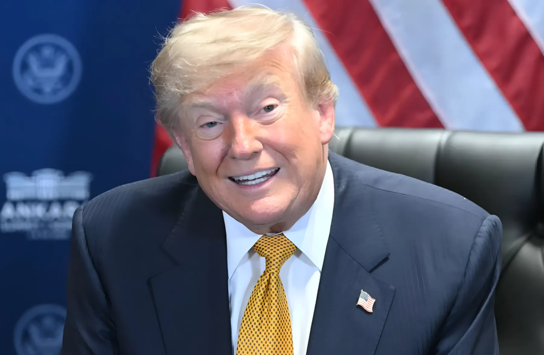 Donald Trump ordena suspender todo el comercio con España por su hostilidad y falta de pago en defensa