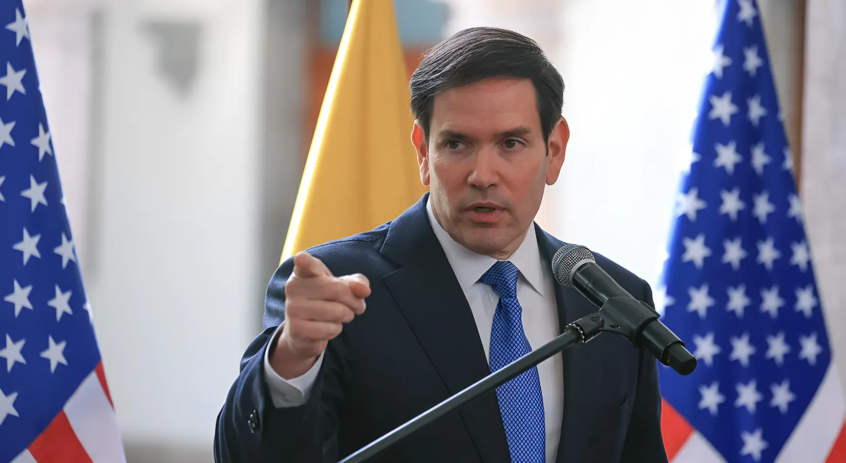 Marco Rubio interviene para deportar a un violador de menores indultado por el demócrata Tim Walz