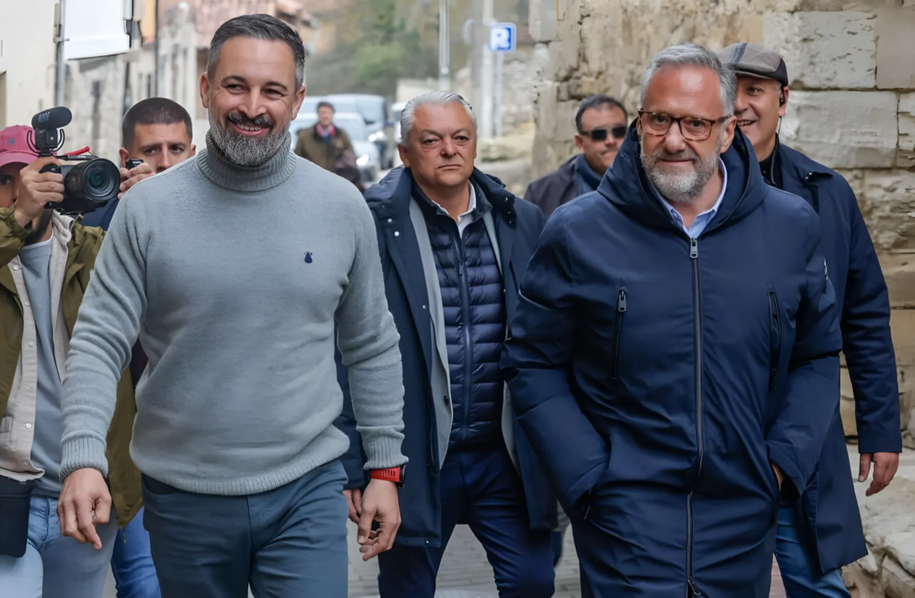VOX anuncia el fin de la cita previa obligatoria en Castilla y León para reducir la burocracia