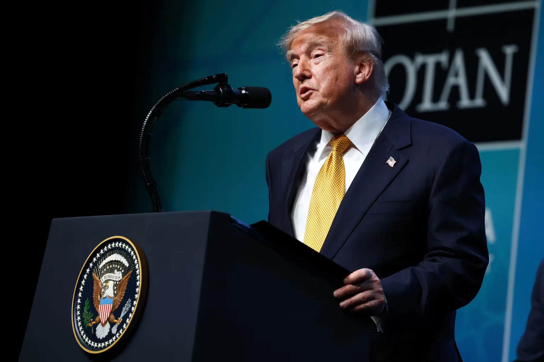 Trump pedirá a la Corte Suprema que vuelva a examinar el caso de la ciudadanía por derecho de nacimiento