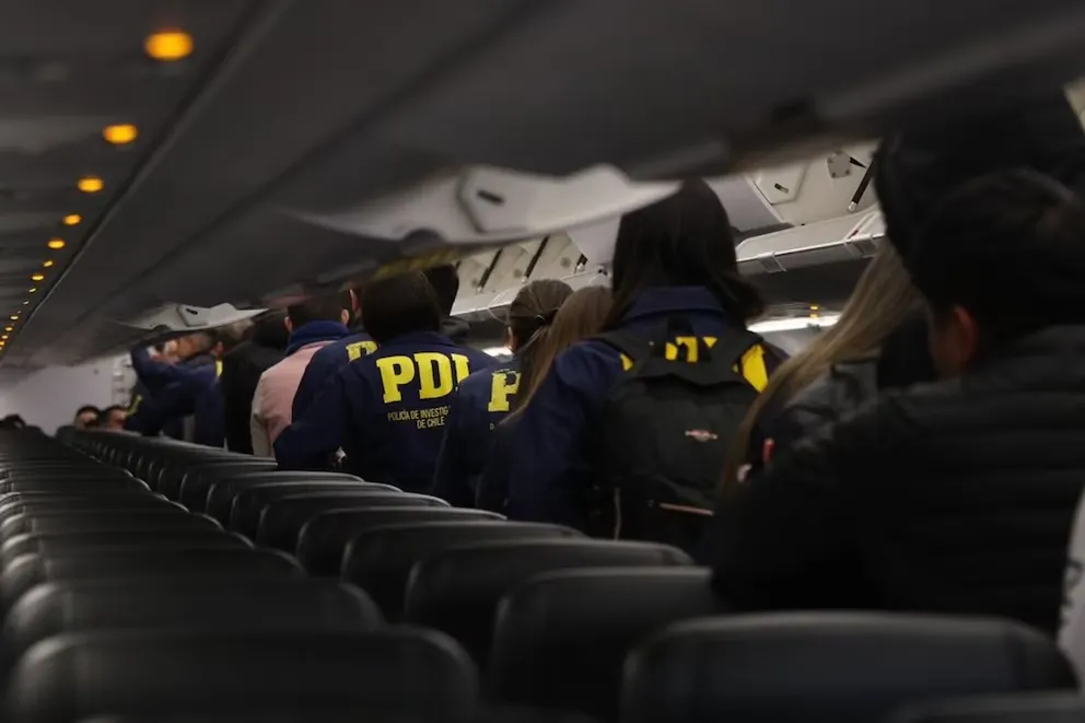 Chile expulsó a 40 extranjeros hacia Colombia, Bolivia y Ecuador en un nuevo operativo de deportación