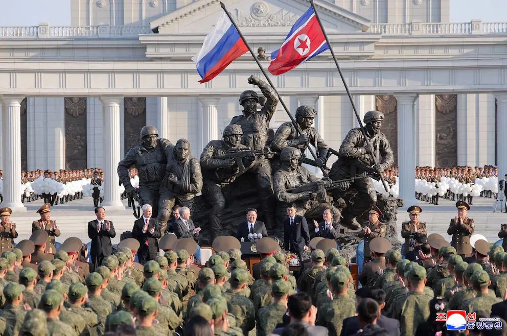 Corea del Sur alerta sobre el envío masivo de tropas norcoreanas a Rusia para reforzar la invasión