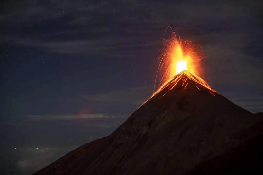 Guatemala bajo máxima vigilancia por la violenta actividad del Volcán de Fuego