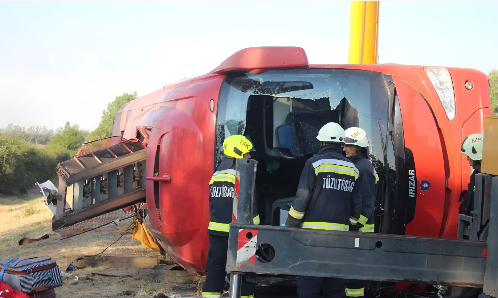 Accidente de autobús deja 12 muertos y decenas de heridos en Hungría