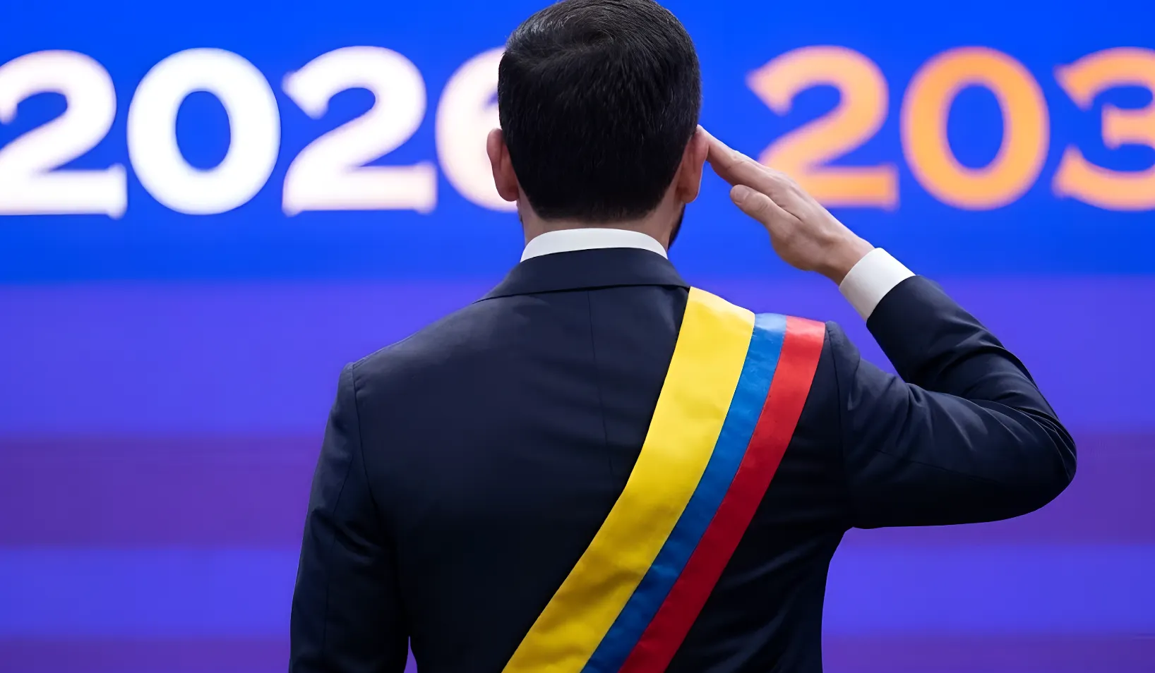El fin de la horrible noche: Abelardo de la Espriella asume la Presidencia y promete restaurar el orden y la libertad en Colombia