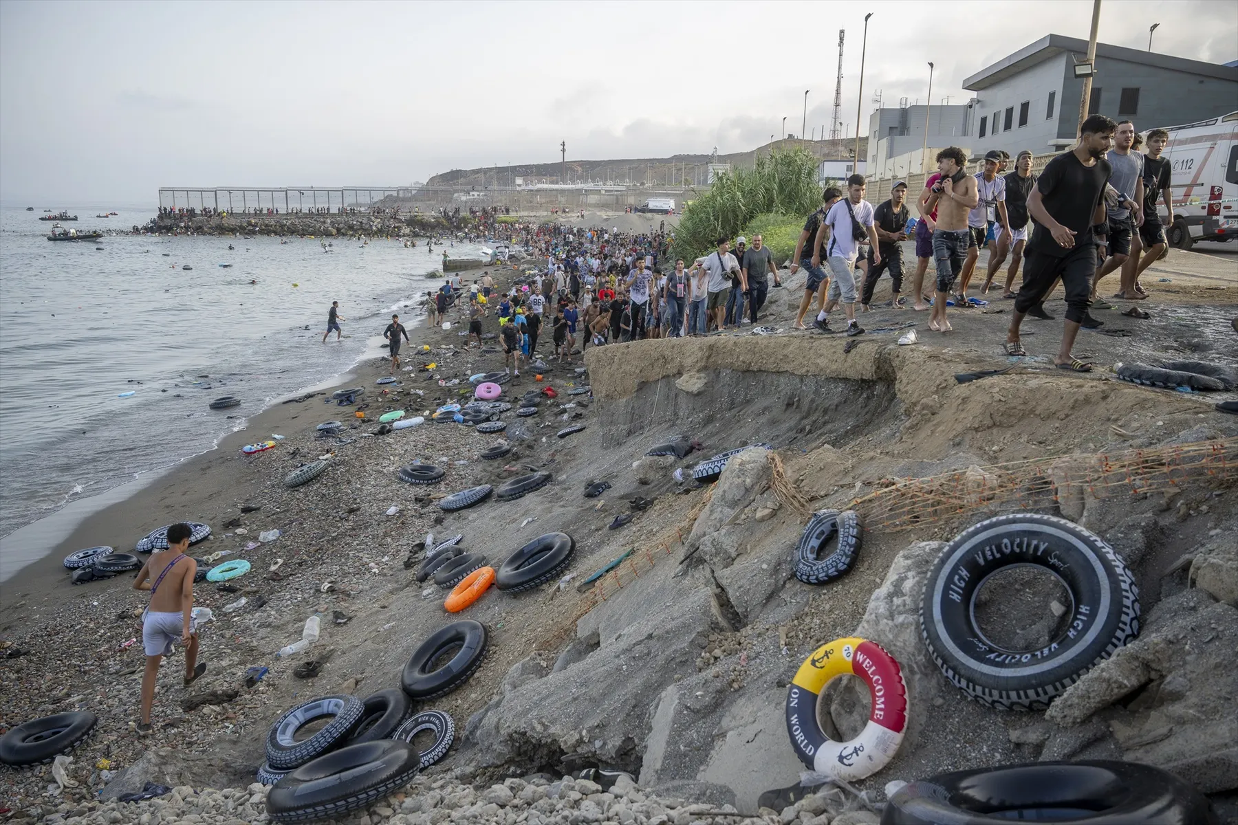 Facebook clausura grandes grupos organizados que coordinaban el ingreso de inmigrantes ilegales a Ceuta