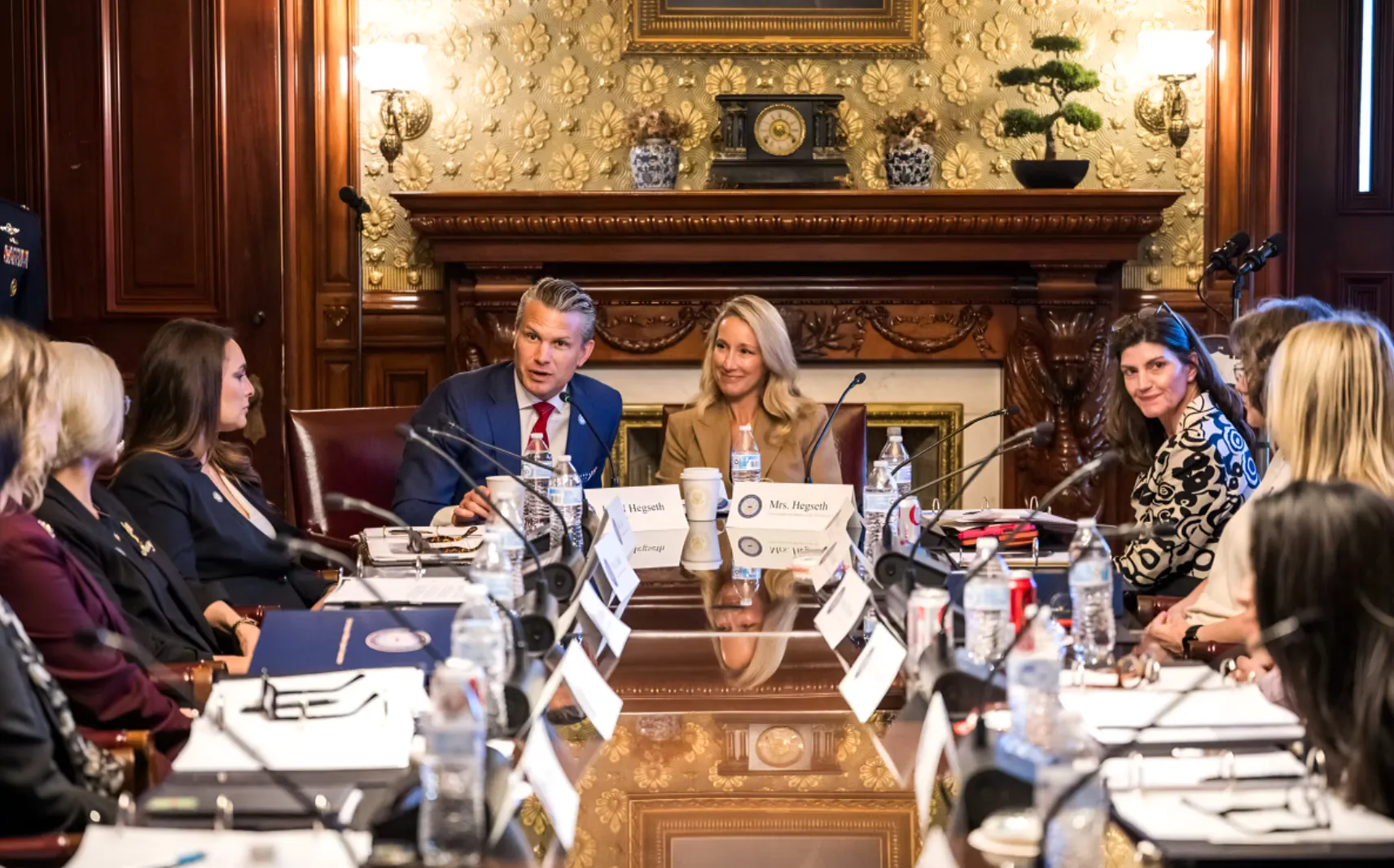 La Casa Blanca acoge la sesión inaugural de la Comisión de Cónyuges Militares